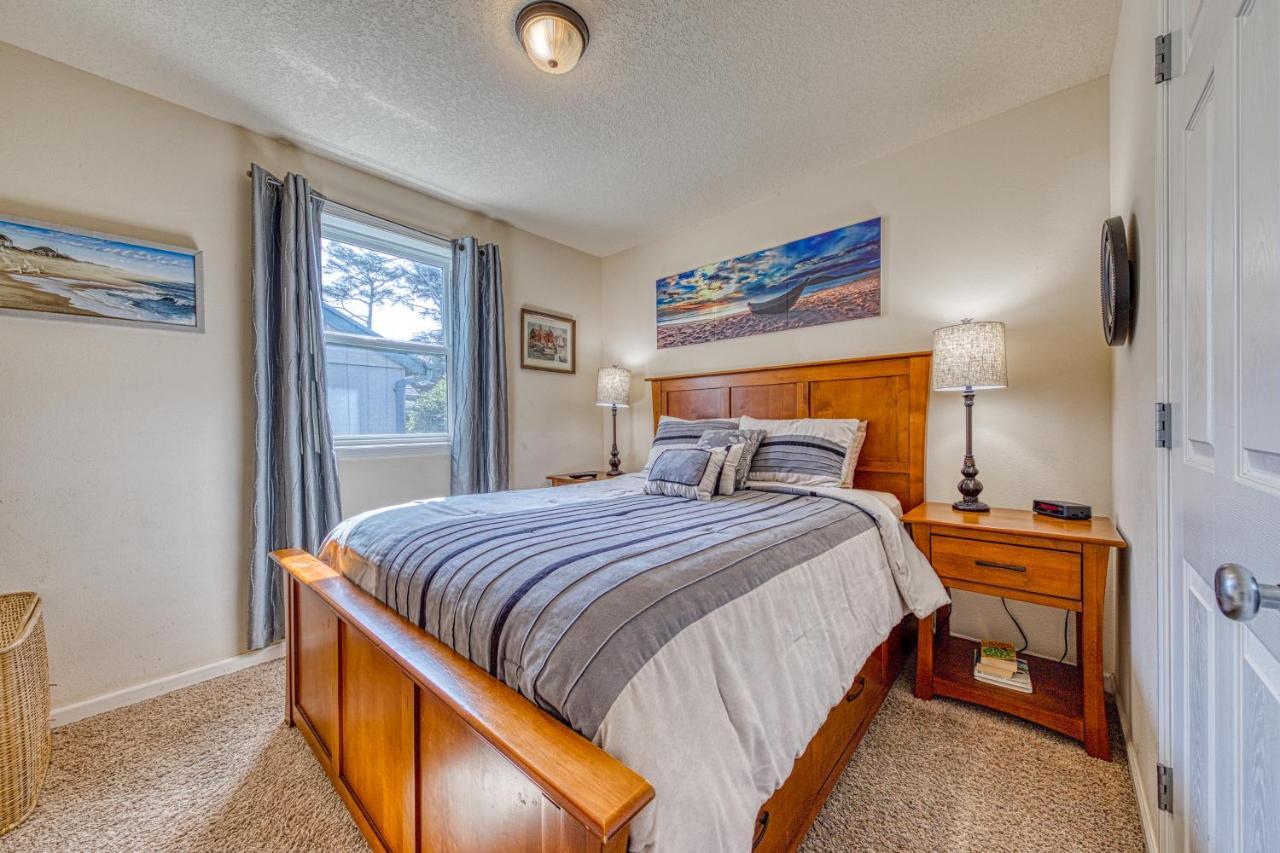 Park Place & Boardwalk Rockaway Beach Bagian luar foto